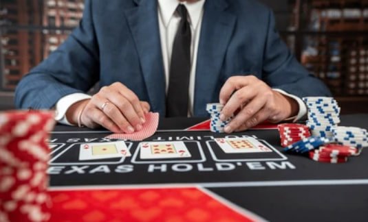 Meja Ceme Online dengan dealer langsung di studio dkiplay